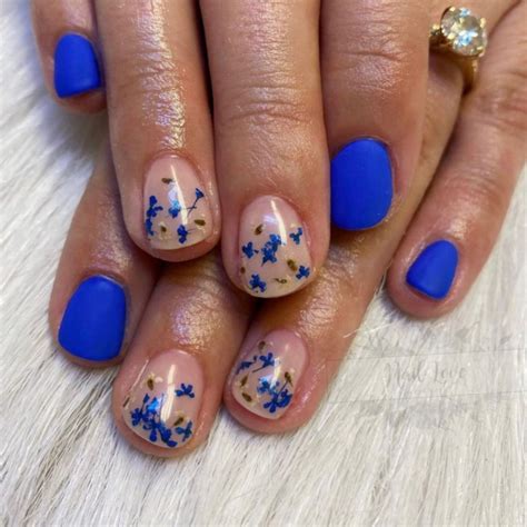40 Gorgeous Royal Blue Nail Designs : Dried Flower & Matte Royal Blue ...