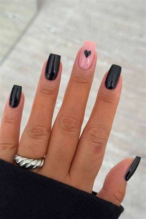 31 Stunning Black Nail Design Ideas To Elevate You Nail Game - London ...