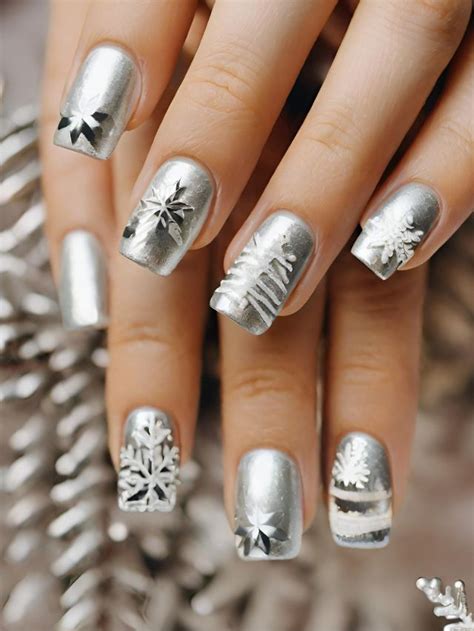 25 Best Silver Christmas Nail Designs You're Going to Love in 2024 ...