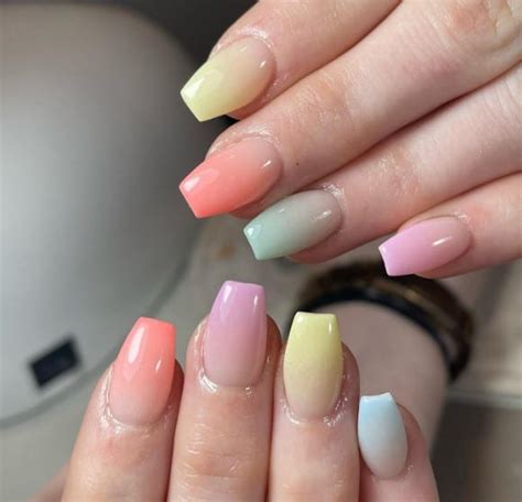 40 Spring Ombré Nails That Perfectly Match the Season!