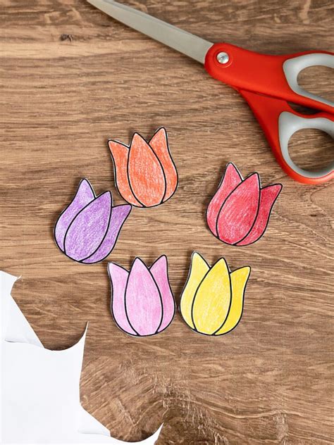Free Printable Tulip Craft - Mom's Printables