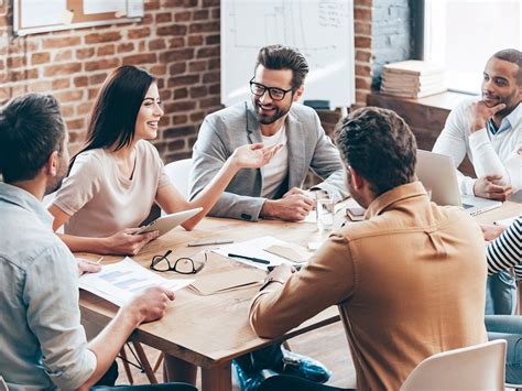 Group Discussion Tips: इन बातों पर बांध लें गांठ, ग्रुप ड‍िस्‍कशन में ...