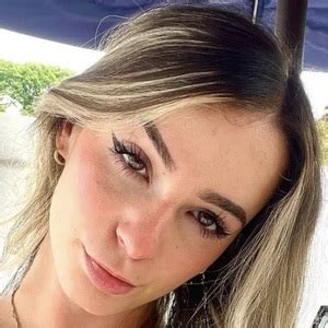 Kaitlyn Krems - Age, Family, Bio | Famous Birthdays