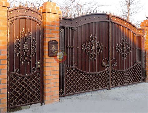 Кованые ворота с сеткой от Кузнец Клин