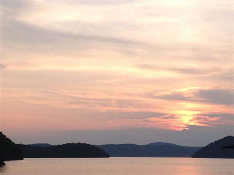 Another Beautiful Sunset at Dale Hollow Lake | Beautiful sunset