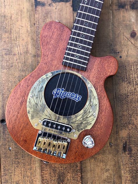 Pignose guitar refinish — Maybury Guitars