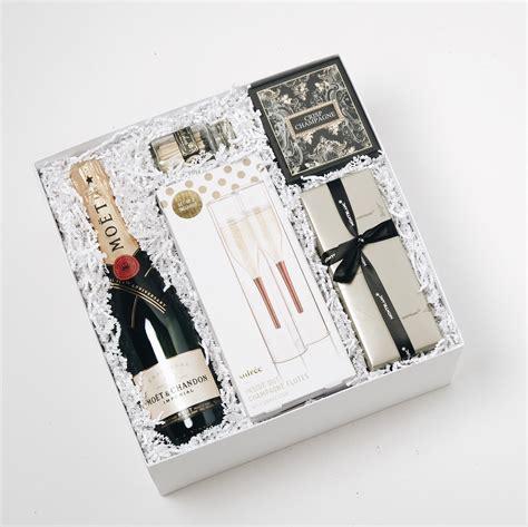 Corporate Gifts For Your Clients in 2020 - Top 10 - The Fountain Gifts Blog