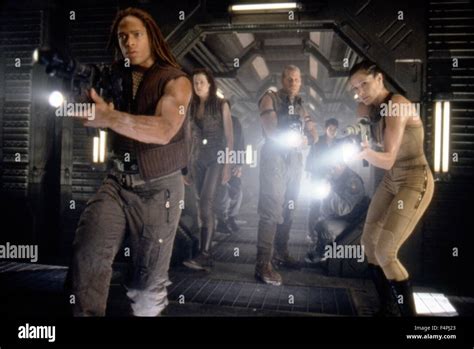 Gary Dourdan, Sigourney Weaver, Ron Perlman and Kim Flowers / Alien ...