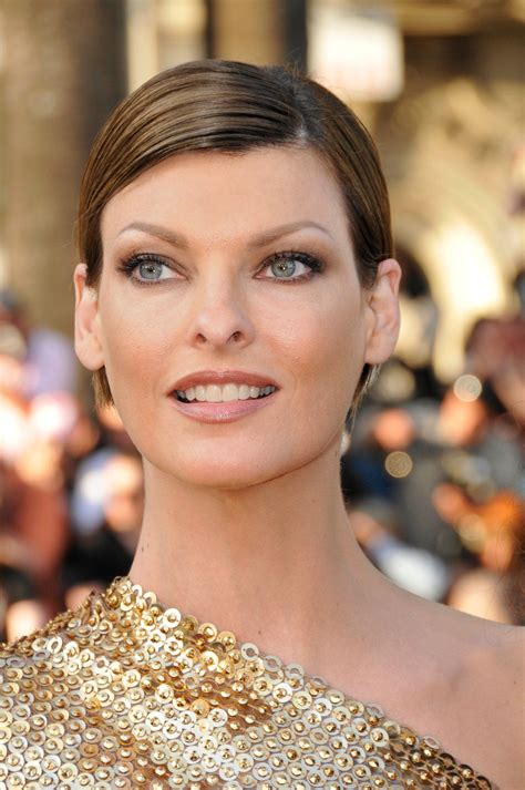 As She Turns 58, Enjoy Linda Evangelista’s Greatest Beauty Moments