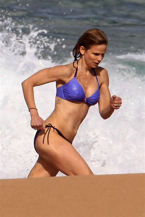 Kyra Sedgwick in Bikni in Hawaii – HawtCelebs