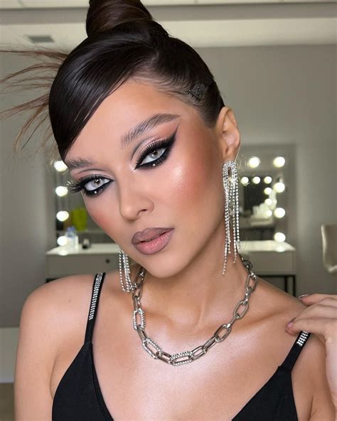 Pin on Makeup