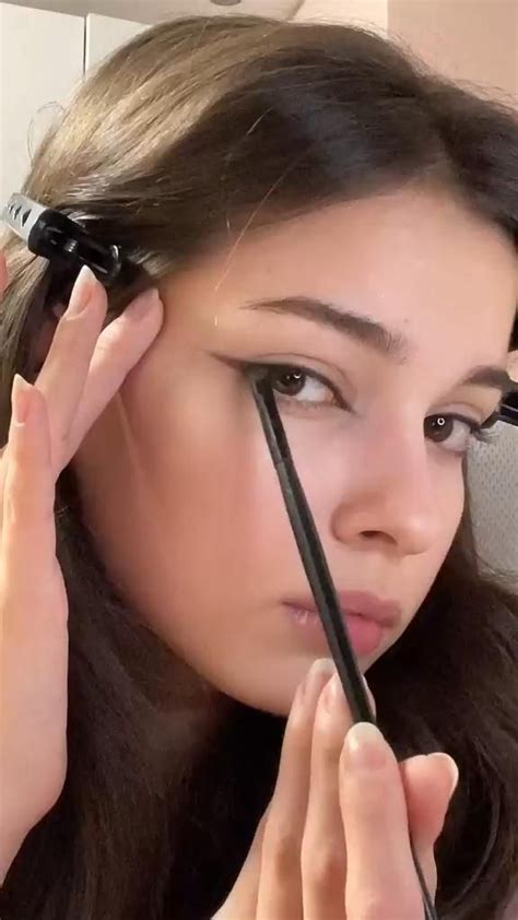 [Видео] «[Видео] «Maybelline Total Temptation Eyebrow Definer Pencil ...
