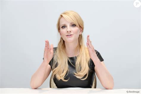 Melissa Rauch en conférence de pressepour le film The Bronze au Four Seasons de Beverly Hills à