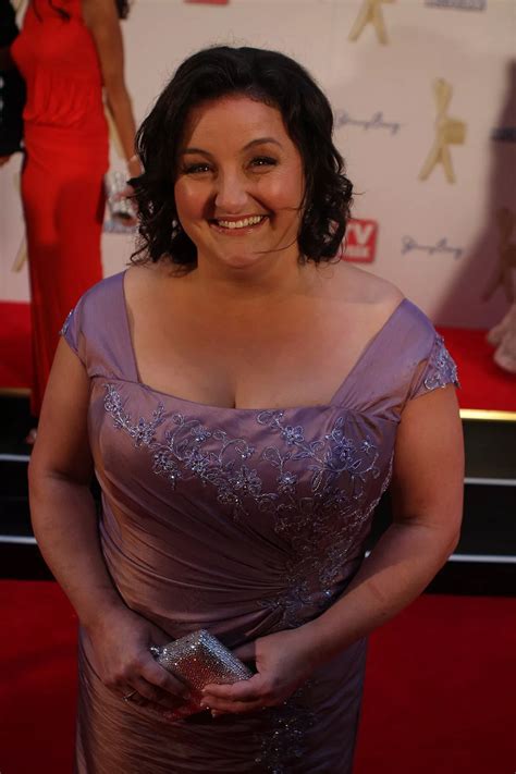 11 Facts About Julie Goodwin | FactSnippet