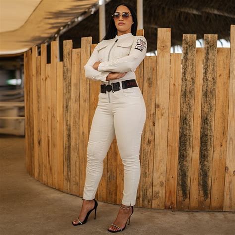 Springtime: When Aviation-Inspired Fashion Takes Flight - Aeronautica ...