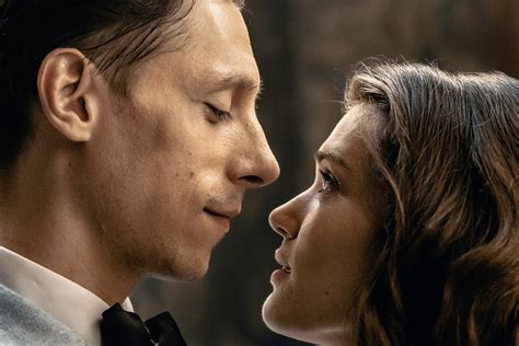 Nagrodzony w Gdyni 'Filip', film nietypowy dla polskiego kina wojennego ...