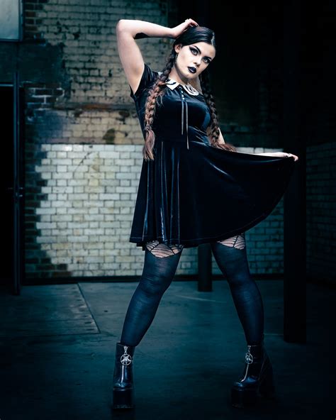 Wednesday. 看星期三的時候一直覺得自己是文盲... | by Sherney | Medium