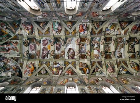 Michelangelo sistine chapel hi-res stock photography and images - Alamy