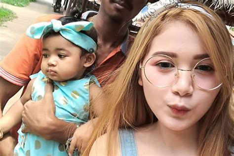 berita lucy  keluarganya terbaru hari  gridid