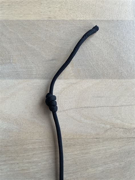 how to tie a blood knot 3