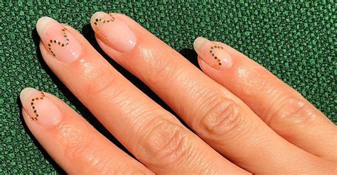 9 Delicate Nail Designs We Want on Our Nails Right Now | Who What Wear