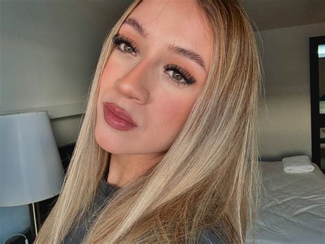 estefany  en la  dos soles instagram