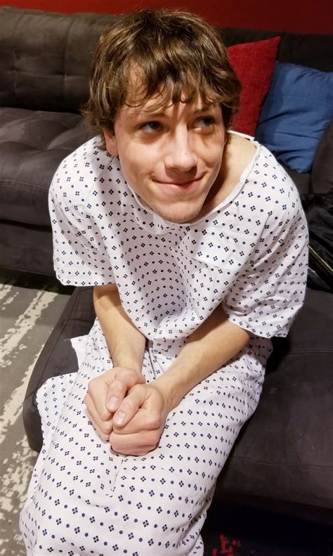 Rion King on Twitter: "@AlexxxCoal took this sexy picture of me 😉😙 On