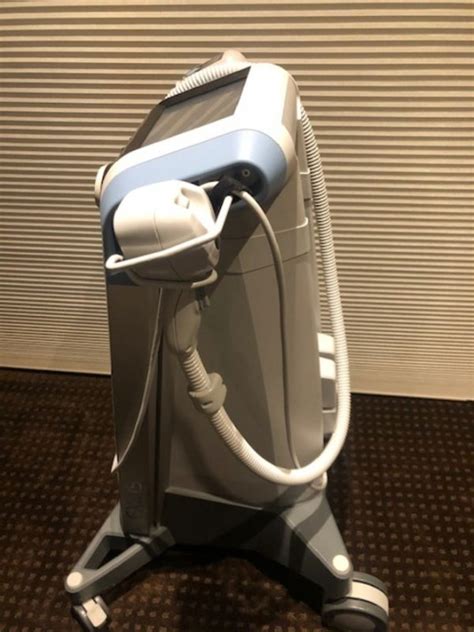 BTL Exilis Ultra 360 Femme - RIS MEDIC EQUIPMENTS