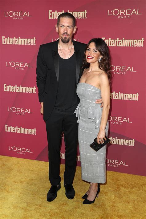 True Lies’ Steve Howey and ‘Sex/Life’ Actress Sarah Shahi’s