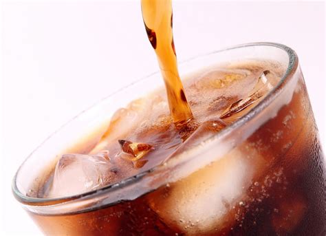 minuman bersoda pertama  indonesia