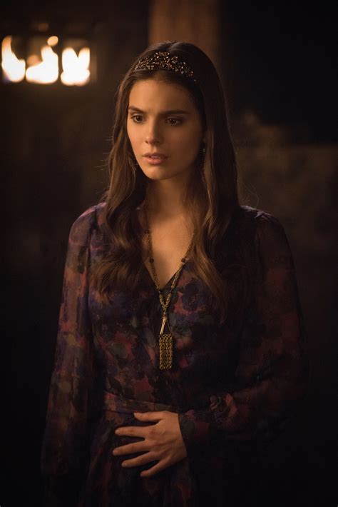 The White Dress Worn By Kenna (Caitlin Stasey) In Reign S01E14 Spotern