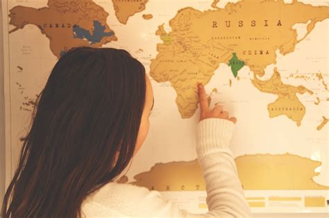 Карта путешественника со стирающимся слоем и флажками - Купить