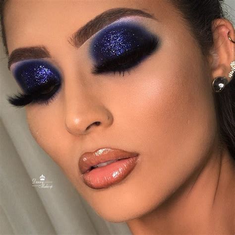 Maquiagem Azul Com Glitter - Já estava com saudades de fazer um Smokey com Glitter Azul 💙 Ameiiii ...