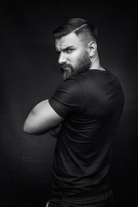Male Portrait Poses, Male Poses, Portrait Ideas, Photography Poses For ...