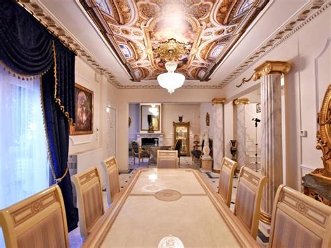 Royal House, Неа Мудания (обновени цени за 2025 г.)