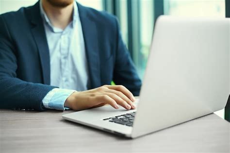 Pessoas No Computador