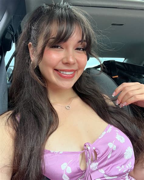 Kala Lehlani | 10 pics 😊🩷 car soles & MK sandals 😍😍😍 would you kiss my