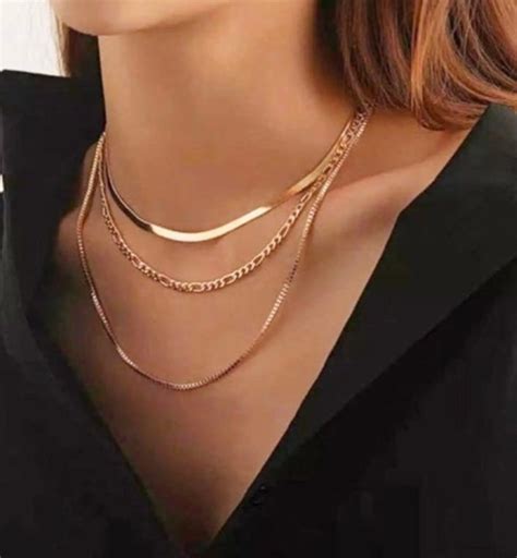 layering necklaces heres      style