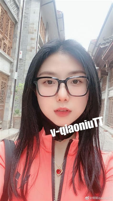 [福利COS] 俏妞qiaoniuTT - 丝袜长腿翘臀 视图合集(199P)-中国美女-Xiuno BBS