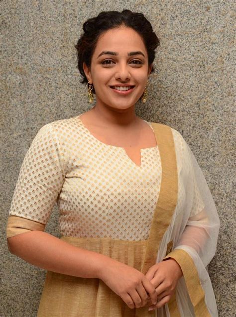 actress nithya menon family