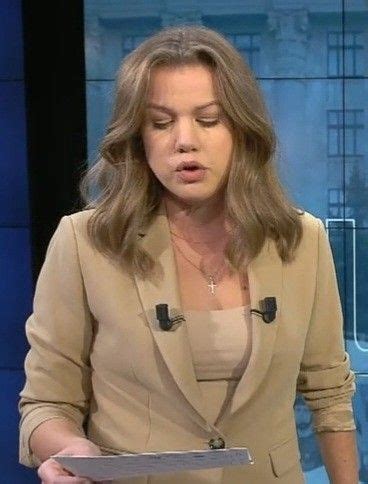 Sasha Vakulina Euronews New Readers, New Girl, Gabriel, Blazer, Jackets ...