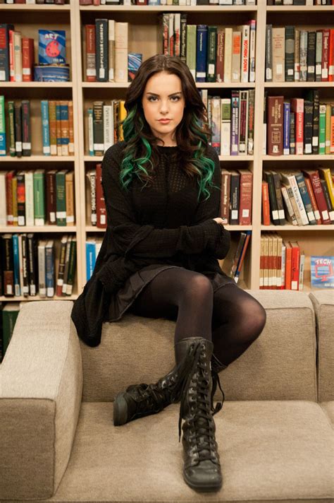 Elizabeth Gillies As Jade