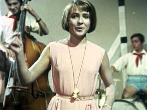 Фильм «Иностранка» (1965) - сюжет, актеры и роли, кадры из фильма