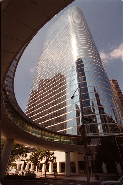 We explain the history of the landmark 1400 smith street houston tx 18