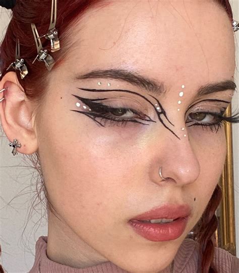 ig @miabachzs | No eyeliner makeup, Edgy makeup, Rave makeup