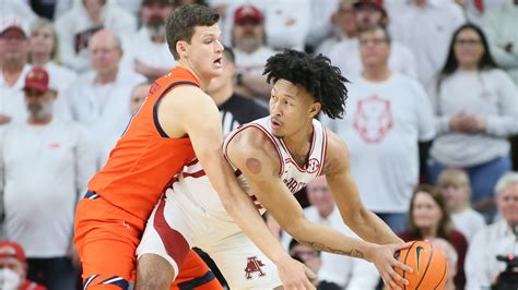 Arkansas men's basketball takes down No. 2 Auburn in overtime