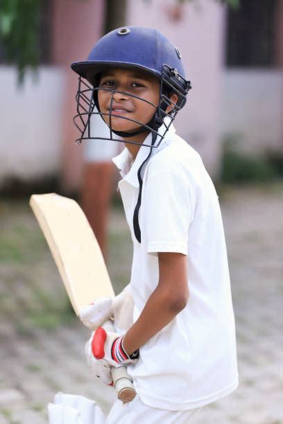 740+ Indian Kids Playing Cricket Stock Photos, Pictures & Royalty-Free ...