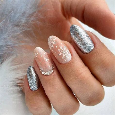 Новогодний маникюр 2020: 120 фото идей и новинок | Holiday nails ...