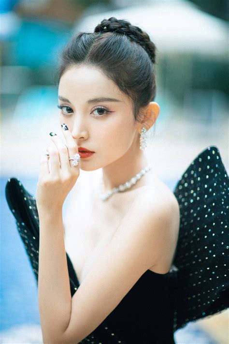 #GuliNazha | Elle fashion, Chinese actress, Celebrities