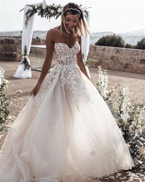 sweetheart neckline wedding dress ideas  gowns faqs
